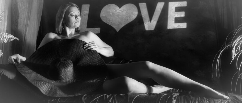 Eleonore Love